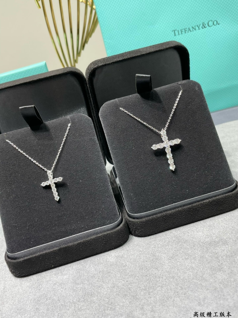 T*f*ny necklaces